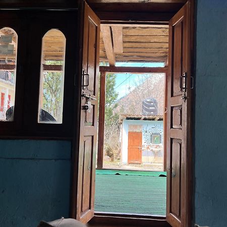 Old Brahma Homestay Kalgha Exterior foto