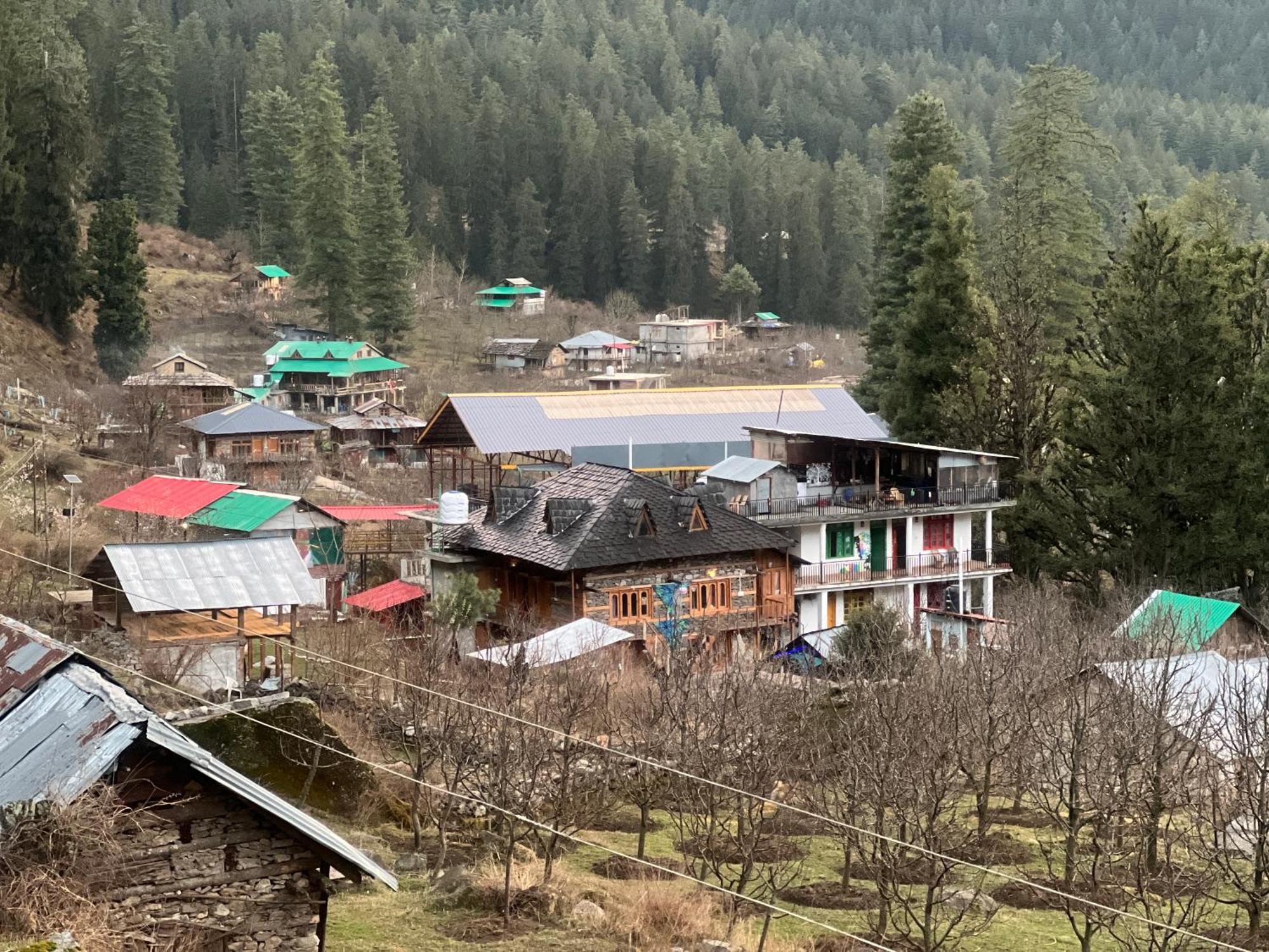 Old Brahma Homestay Kalgha Exterior foto